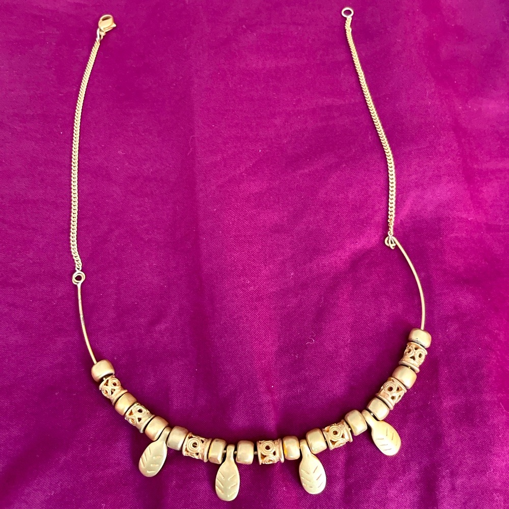 Gold bead necklace